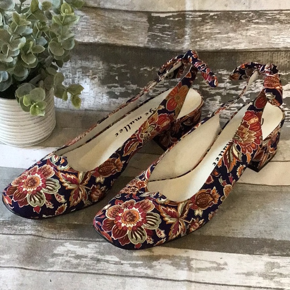 Bettye Muller Sling-back Heels Sz 9 NWOT